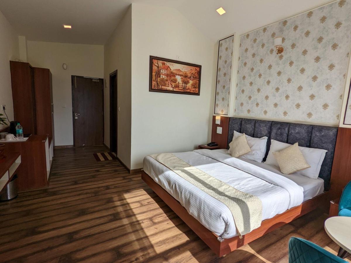 Hotel Le Halcyon , Kasauli Szolan Kültér fotó