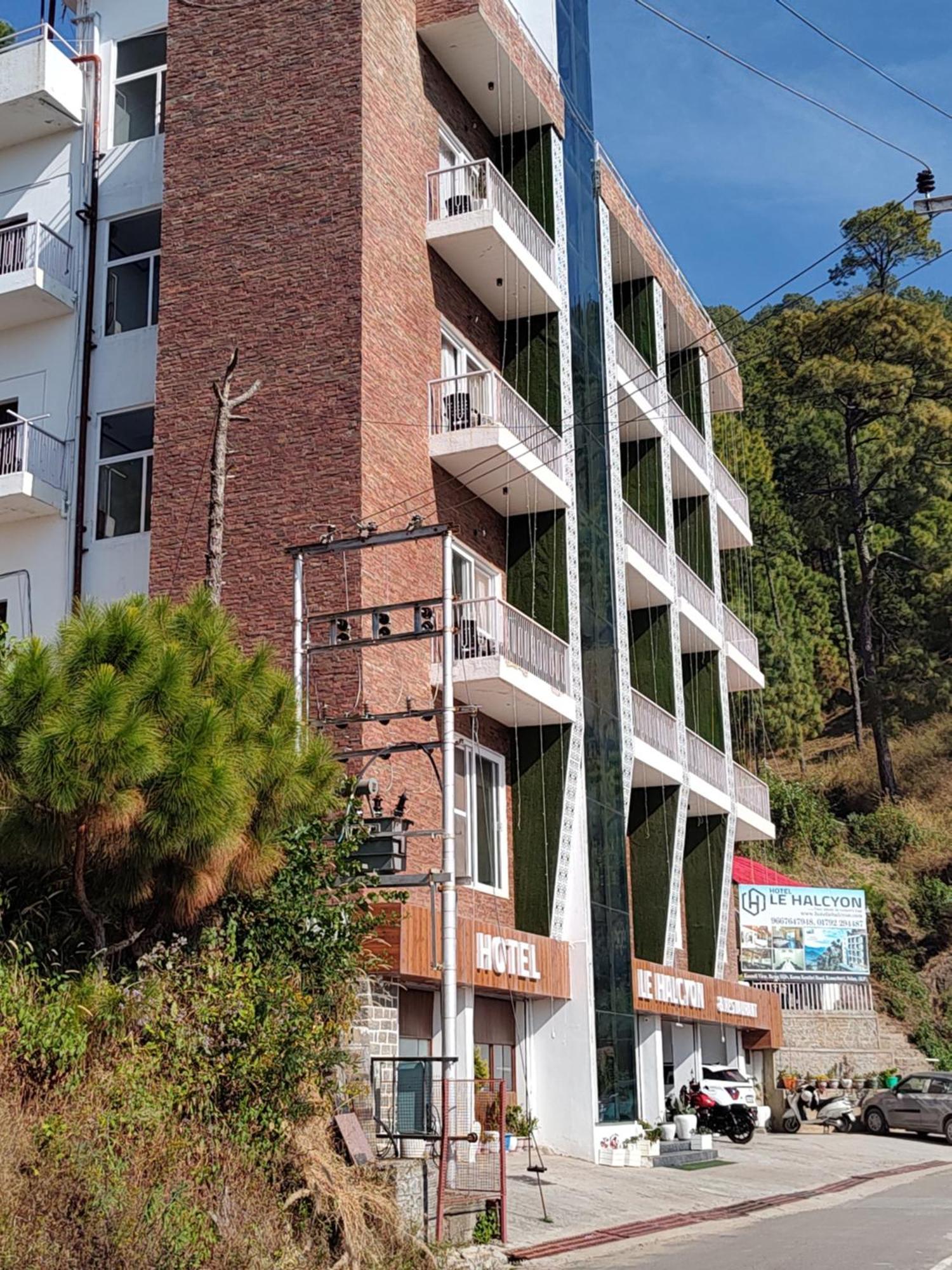 Hotel Le Halcyon , Kasauli Szolan Kültér fotó